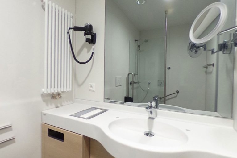 Fugenlose Fertigbäder